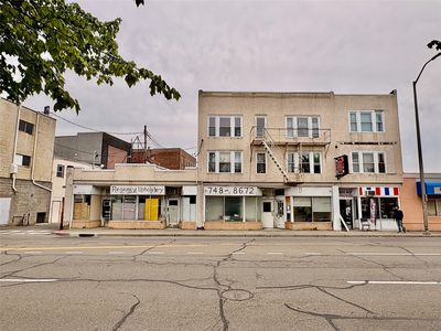 1206-1210 North St