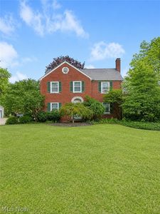 370 N Main St
