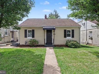 1232 Elm St