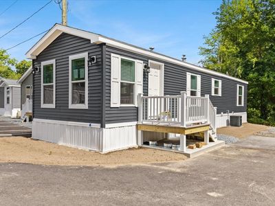 1540 Broadway Trlr 19