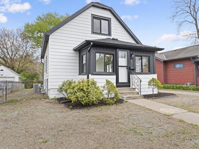921 Perkins AVENUE