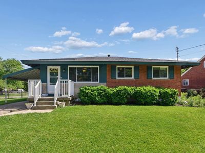 7089 Bluecrest Dr