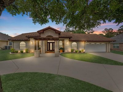 12009 Mustang Ave