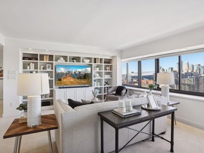 1920 S 1st St APT 2001