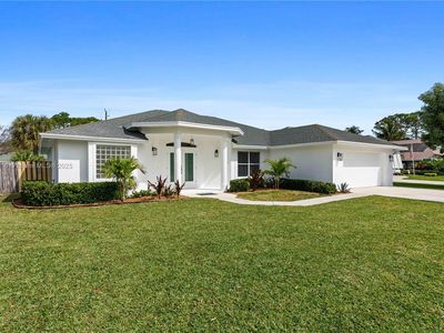 5923 Loxahatchee Pines Dr