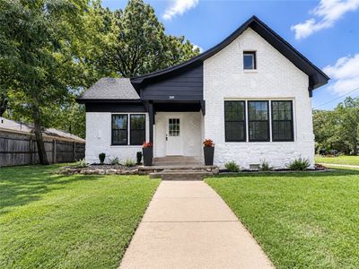 209 W K St