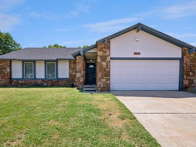 1305 W Waco St