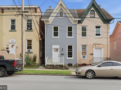411 W Martin St