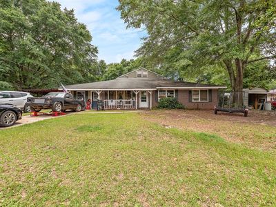208 McDonald Ave
