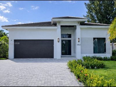 1951 SW 28th Ave