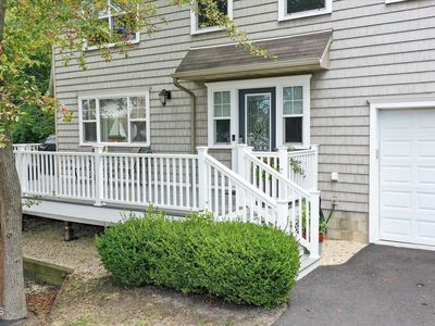 7 Cedar Island Drive