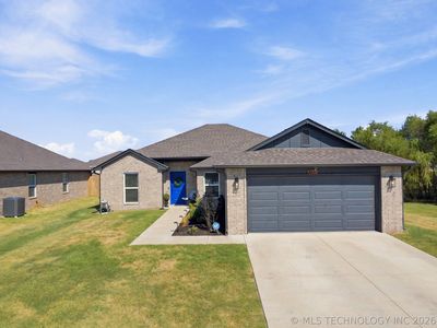 4037 S 151st East Ave