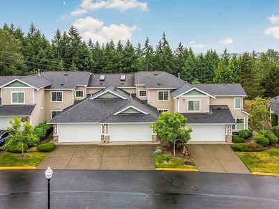 904 72nd St SE
