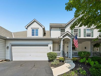 6423 Upper Lake Cir