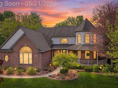 8425 Grays Dr