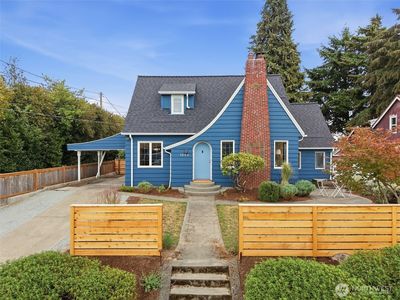 7944 Seward Park Avenue S