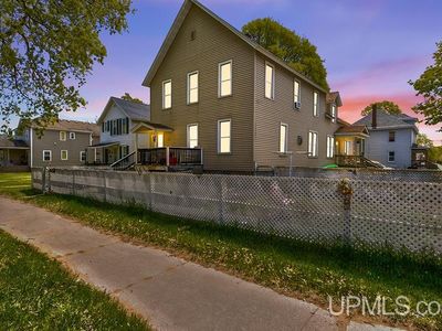 Property at 1321 1st Ave S, Escanaba, MI