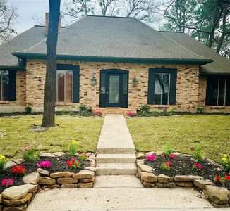 103 Wroxton Dr