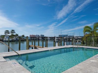 211 Dolphin Point #301