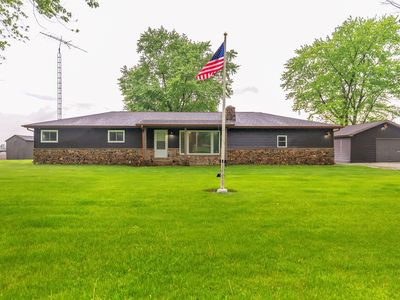 Property at 2204 S Meridian Rd, Morocco, IN