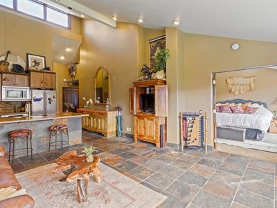 314 N Tamarron Drive #401/402