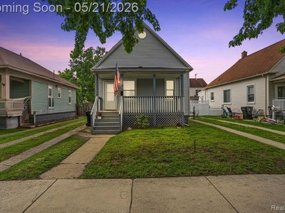 437 Poplar St