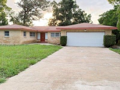 470 Lake Rd