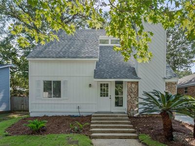 1009 McCay Ave