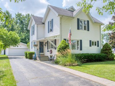 123 Floral Ave
