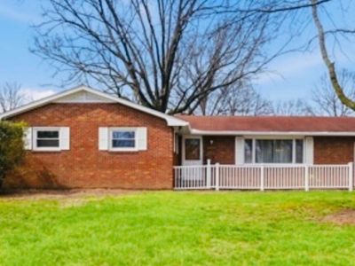 77 Warren Ave