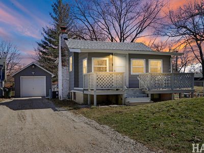 43319 N Catherine Ave