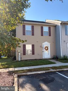 601 Realm Ct W