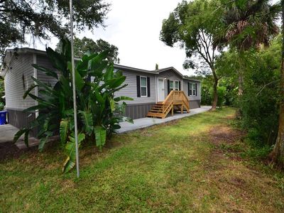 515 Twin Lakes Cir