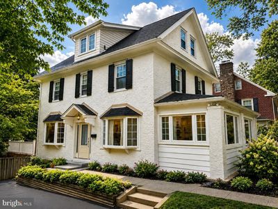 Property at 8228 Manor Rd, Elkins Park, PA