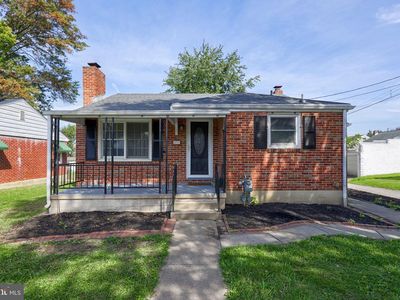 831 E Maple St