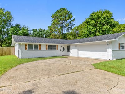 2607 Calle De Feliz St