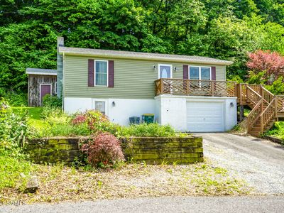 204 Hillside Dr