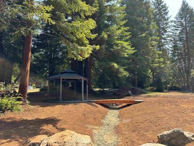 6 Bell Hole Loop