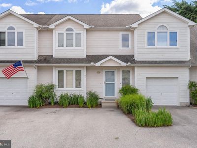 103 Lakeside Dr