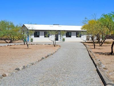 1390 N Alderwood Manor Dr