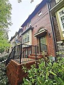Property at 19 High Top Rd, Sandy Springs, GA