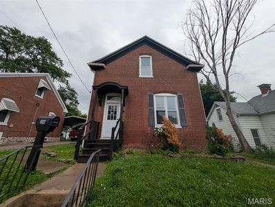 24 S 14th St