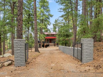 941 N MADIZELL Drive