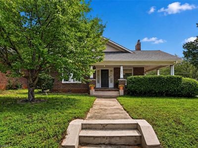 725 Lockland Ave