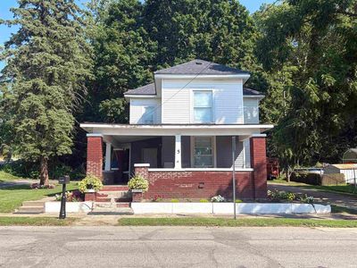 5 W Spring St