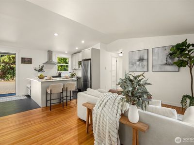 1574 NE Park View Drive #1