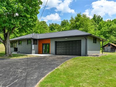 700 Lower Boyd School Rd