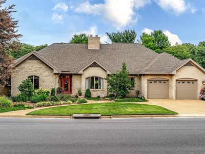 231 Divot Dr