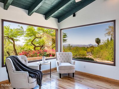 6919 N Gleneagles Dr