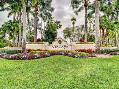 7112 Demedici Circle